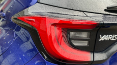 Toyota Yaris 1.5 Hybrid Design 5dr CVT Hybrid Hatchback